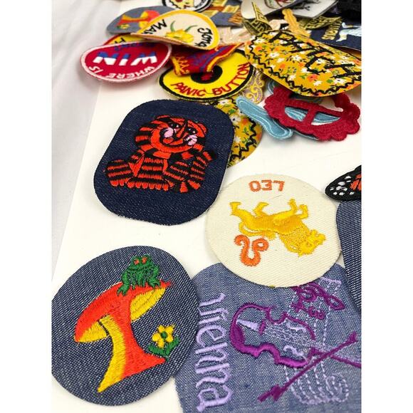 150 PC Assorted Sewing Applique Patches Iron on Sew On NEW Mixed Sequin Crafting - Picture 3 of 16